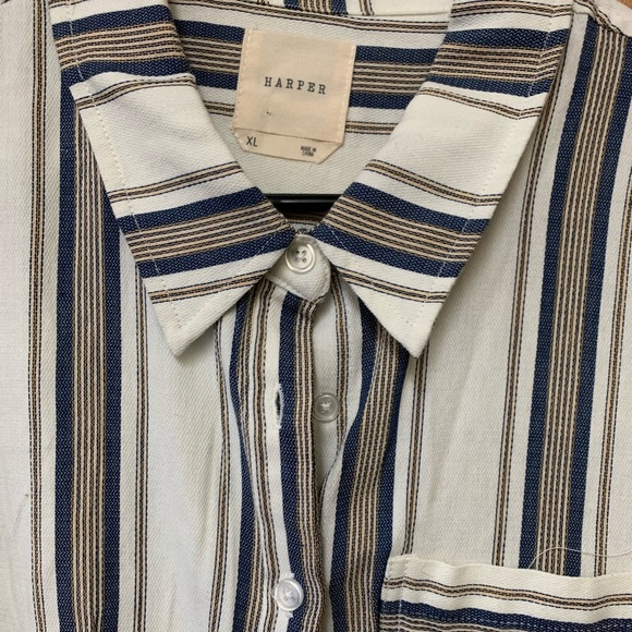 Francesca’s button down - Picture 2 of 3